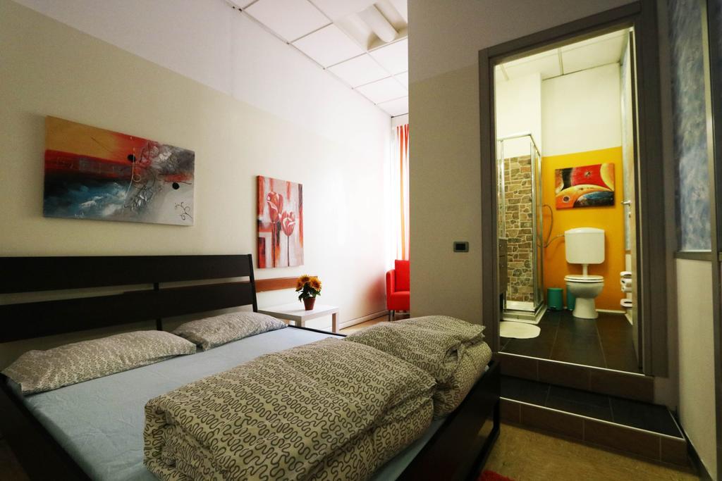 Panda Hostel Milán Exteriér fotografie